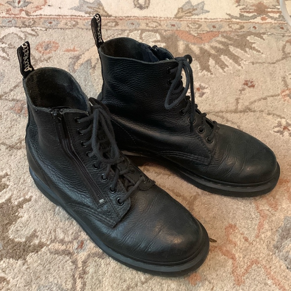 Doc Martens 1460 Pascal Side-Zip Virginia Leather 8-Eye Boot size Women’s 8